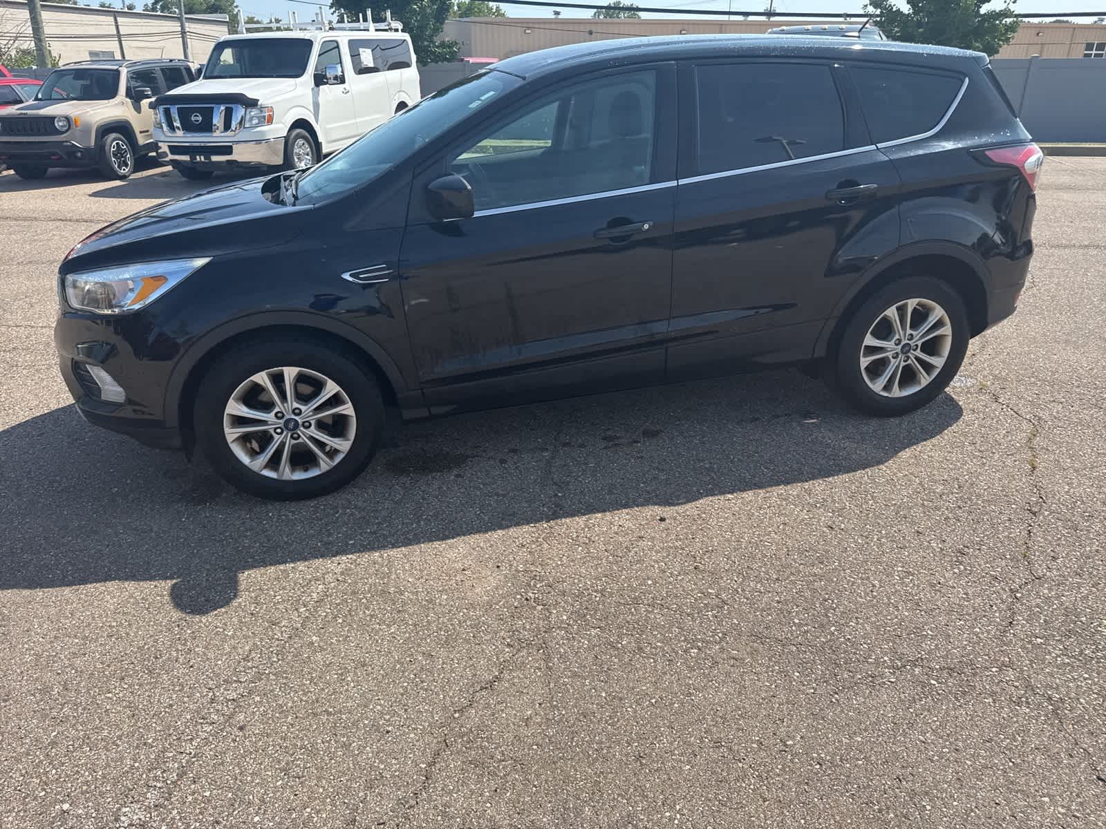Thumbnail: 2017 Ford Escape - 26