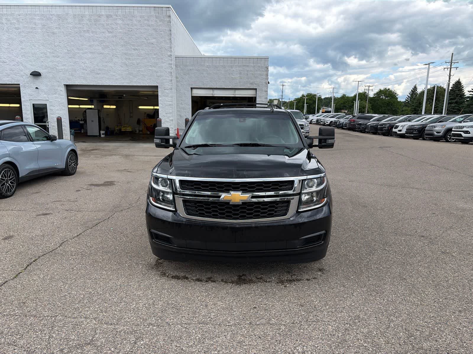 Thumbnail: 2018 Chevrolet Tahoe - 4