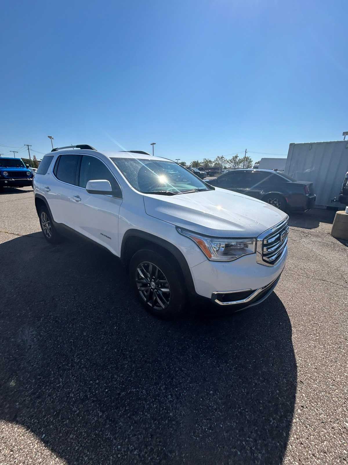 Thumbnail: 2019 GMC Acadia - 10