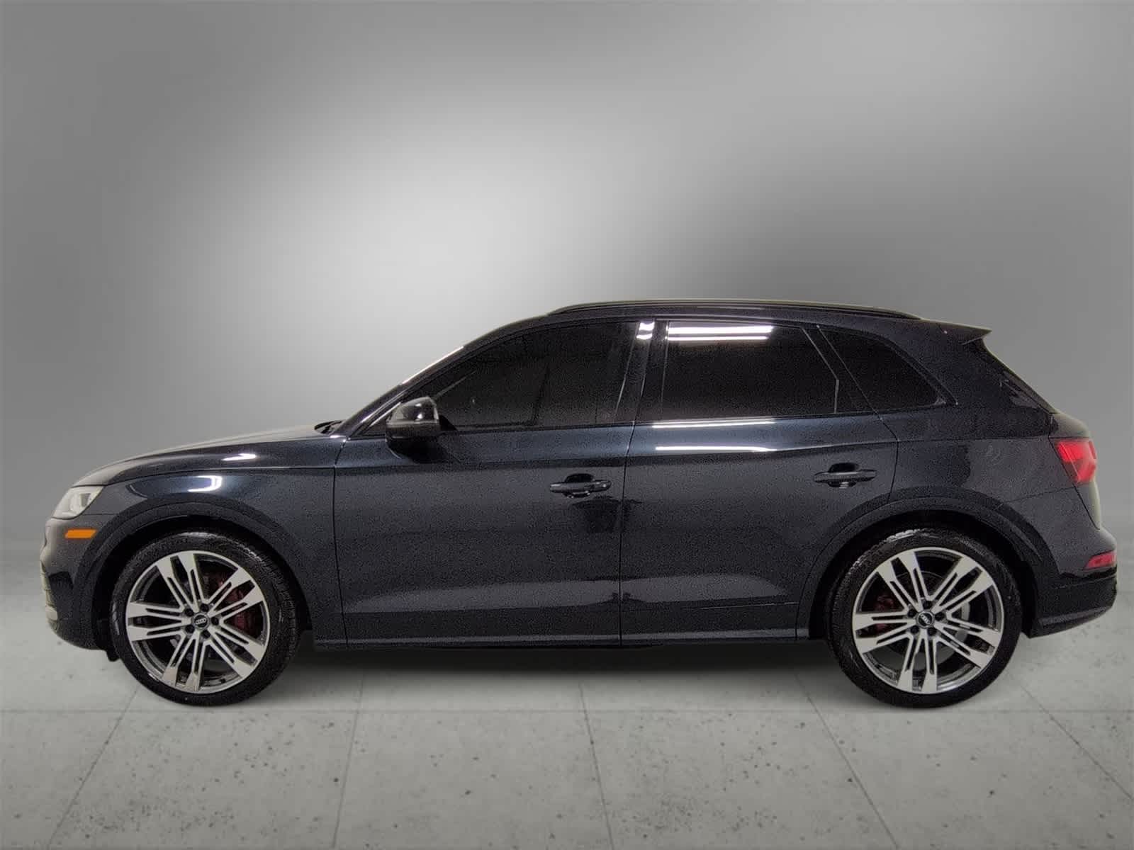 Thumbnail: 2019 Audi SQ5 - 5