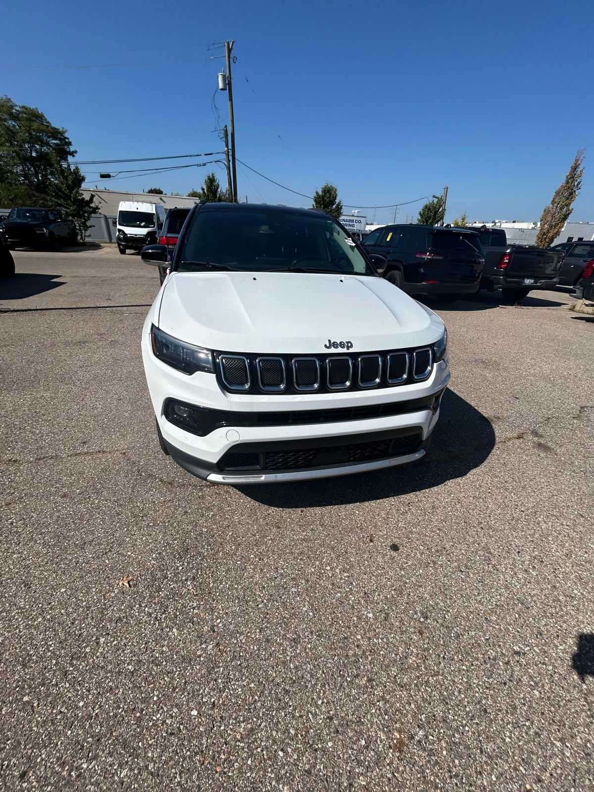 Thumbnail: 2022 Jeep Compass - 6