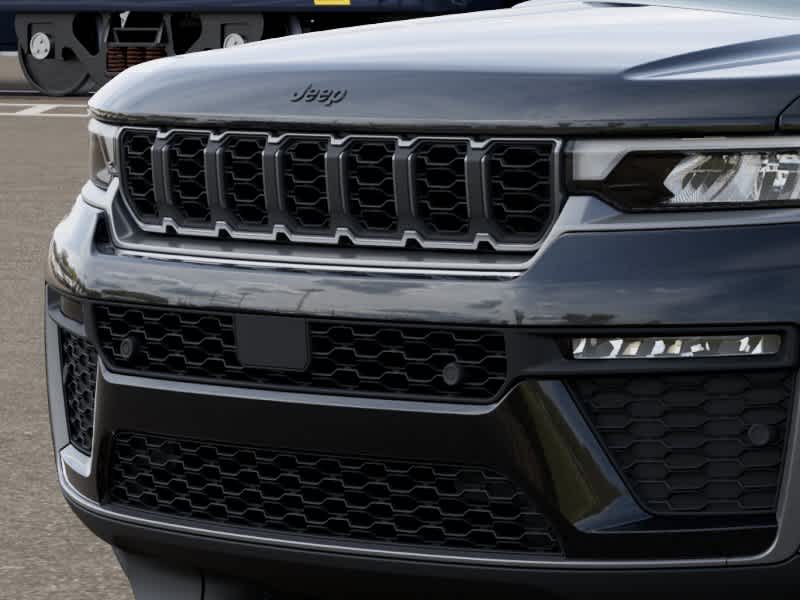 Thumbnail: 2026 Jeep Grand Cherokee - 11
