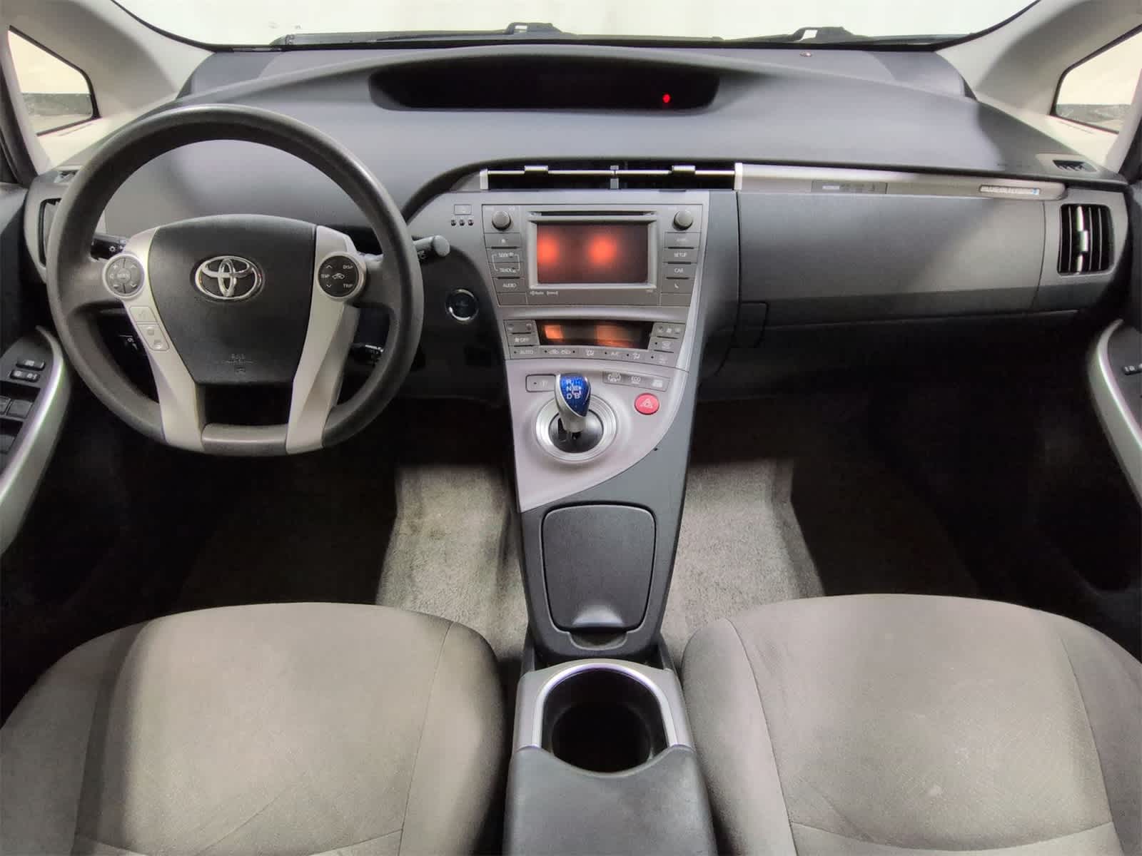 Thumbnail: 2015 Toyota Prius - 16