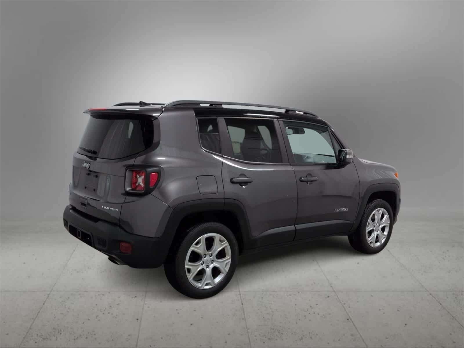 Thumbnail: 2019 Jeep Renegade - 8