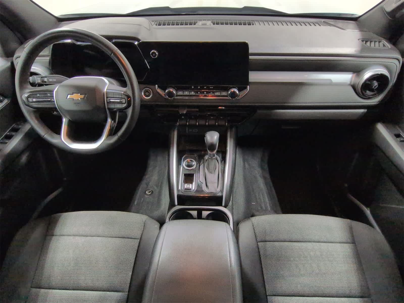 Thumbnail: 2023 Chevrolet Colorado - 16