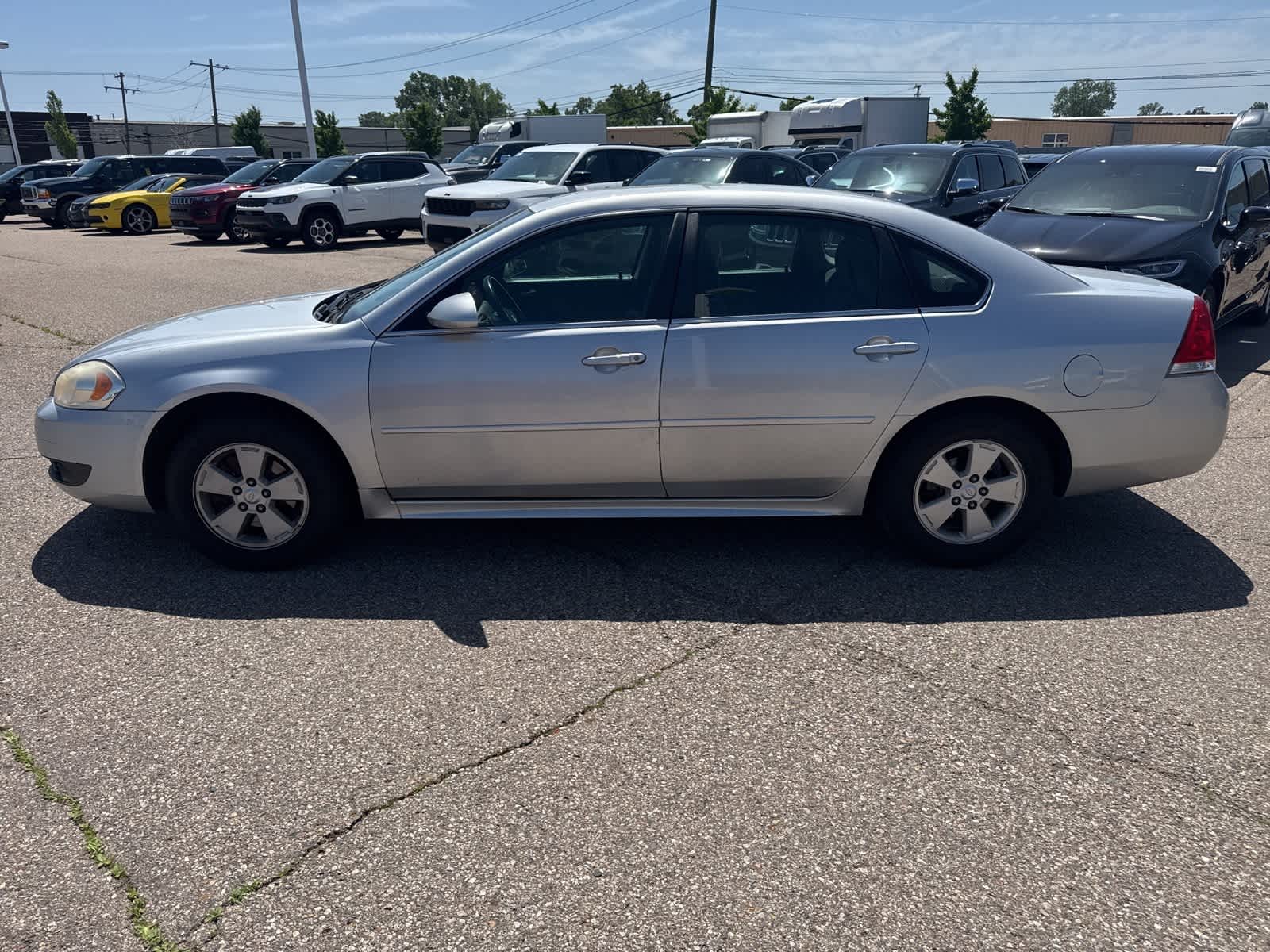 Thumbnail: 2011 Chevrolet Impala - 25