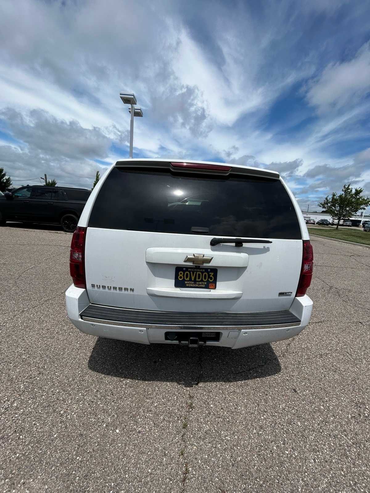 Thumbnail: 2008 Chevrolet Suburban - 22