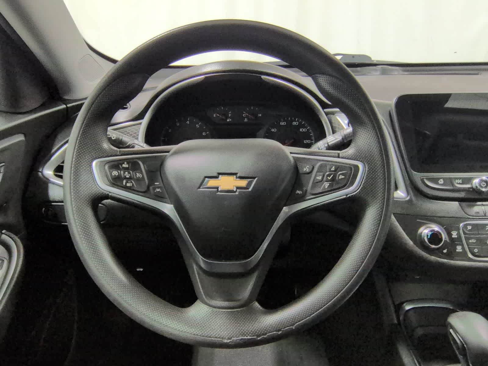 Thumbnail: 2023 Chevrolet Malibu - 23