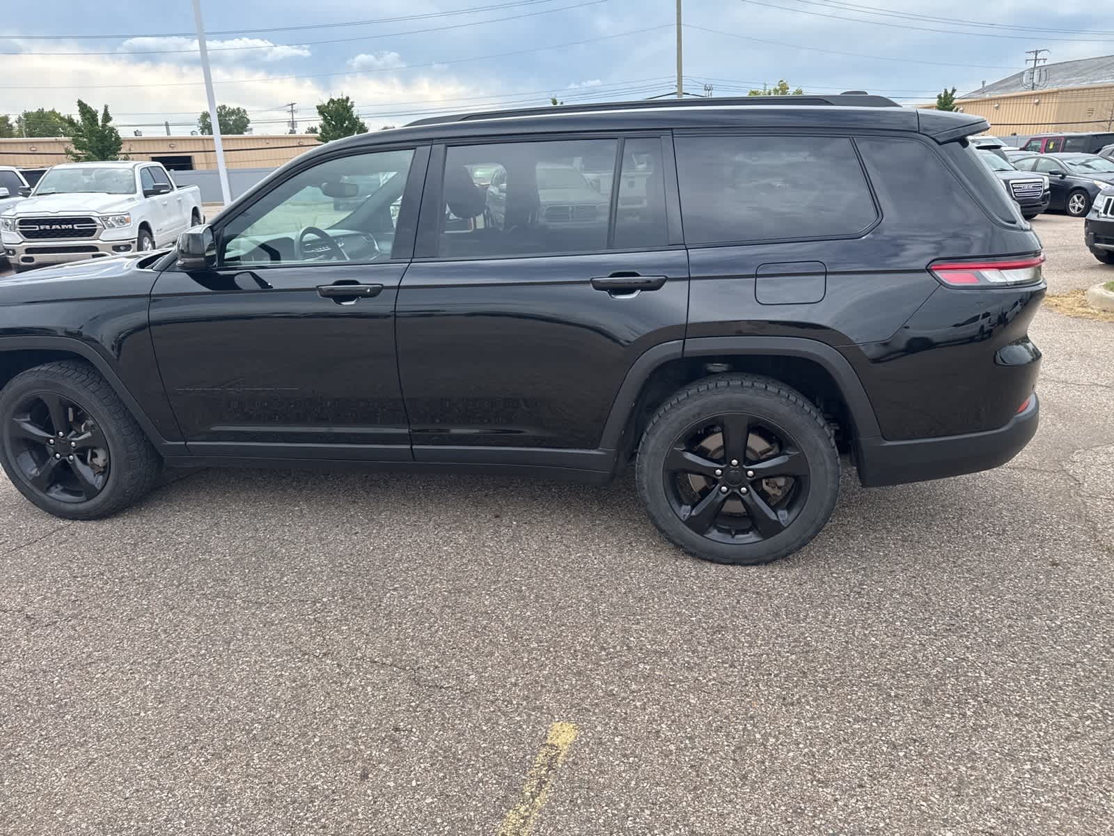 Thumbnail: 2021 Jeep Grand Cherokee L - 22