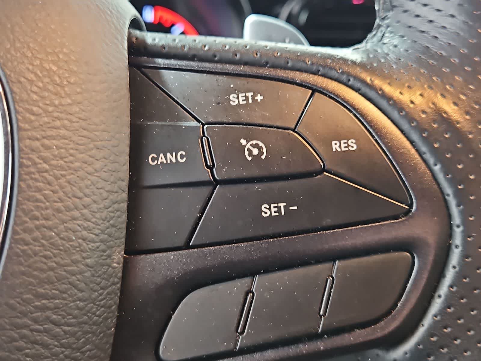 Thumbnail: 2023 Dodge Durango - 22