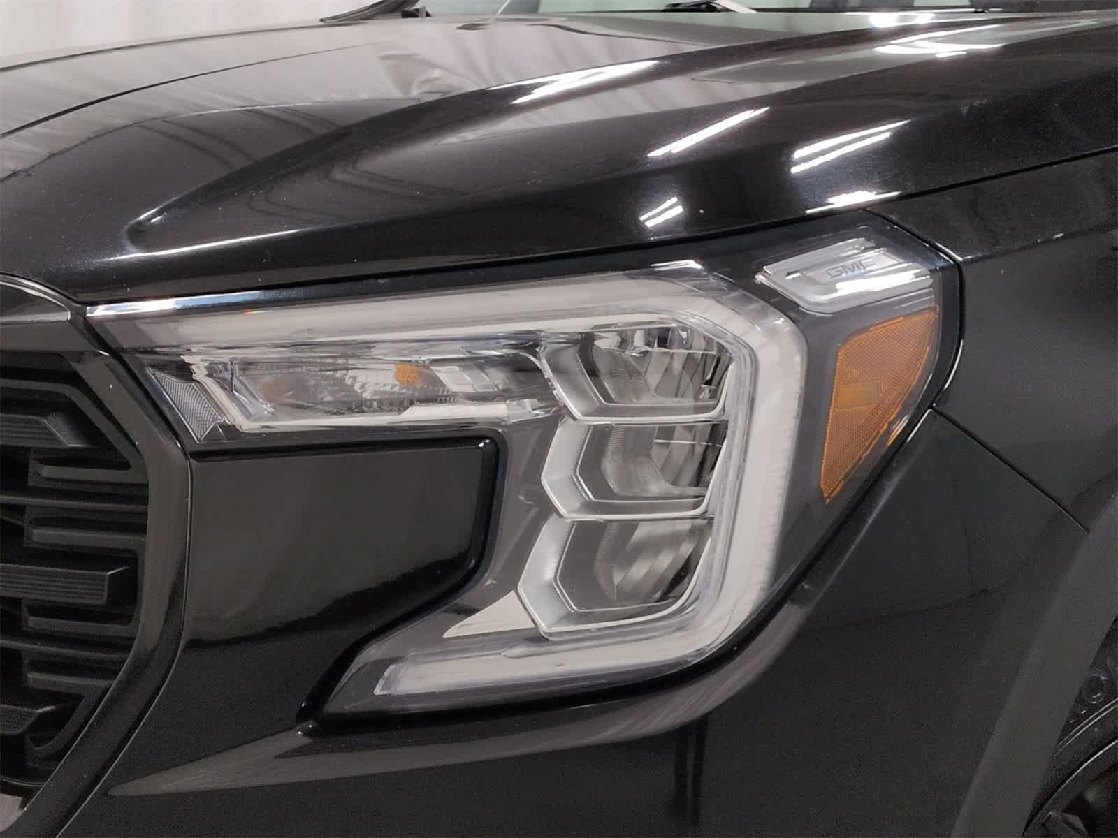 Thumbnail: 2022 GMC Terrain - 11