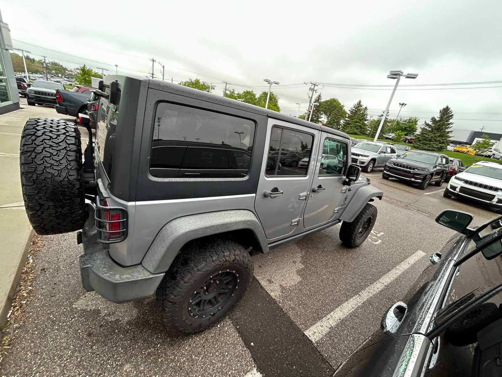 2016 Jeep Wrangler Unlimited Sport 10