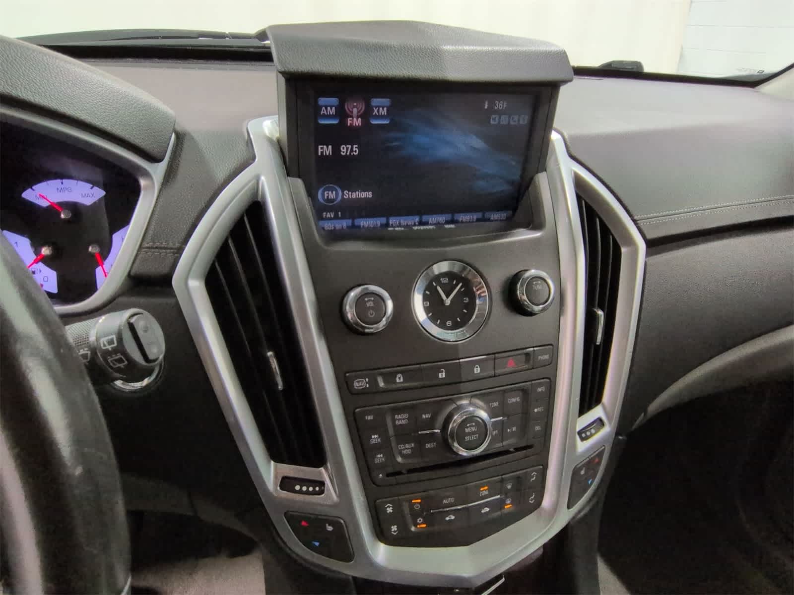 Thumbnail: 2010 Cadillac SRX - 30