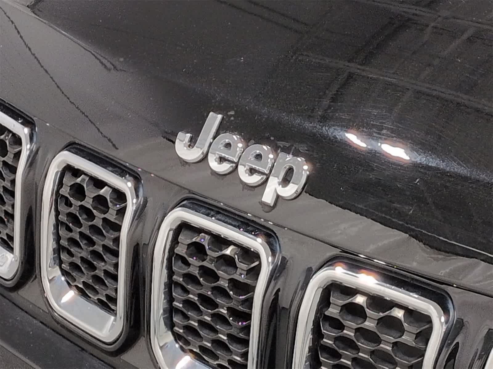 Thumbnail: 2023 Jeep Compass - 12