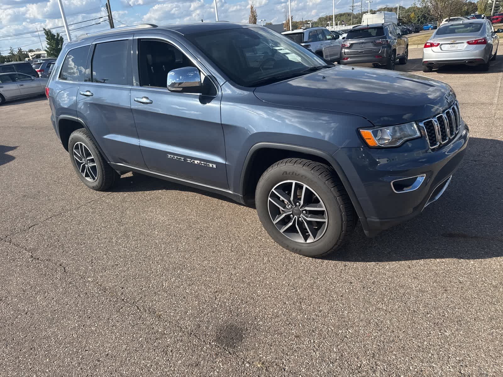 Thumbnail: 2019 Jeep Grand Cherokee - 9