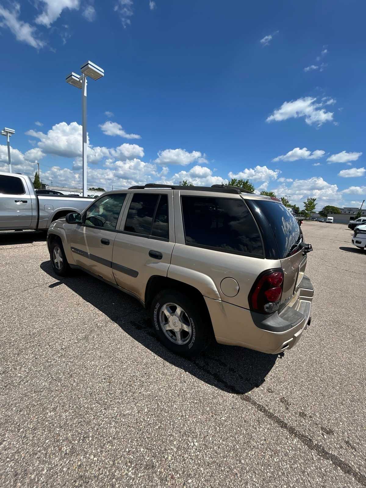 Thumbnail: 2004 Chevrolet TrailBlazer - 23