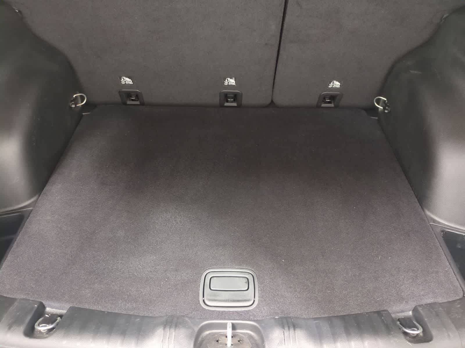 Thumbnail: 2023 Jeep Compass - 32