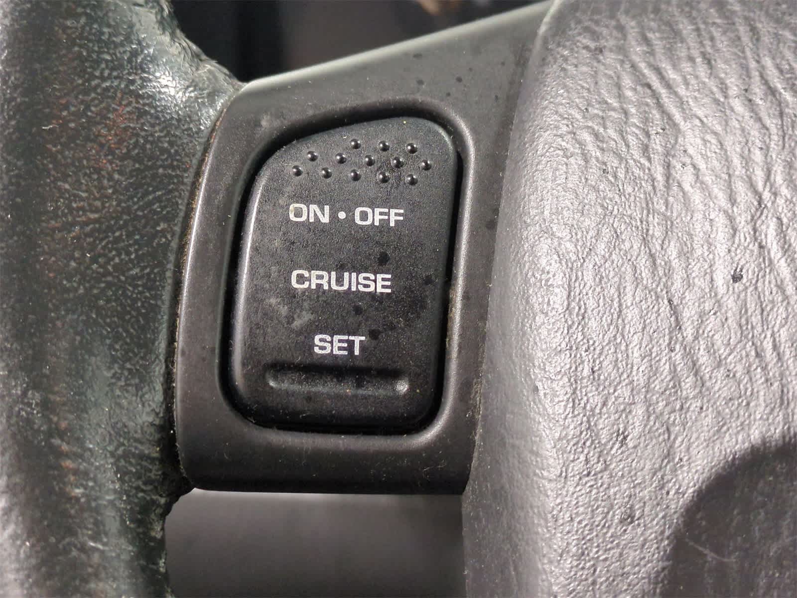 Thumbnail: 2004 Jeep Grand Cherokee - 22