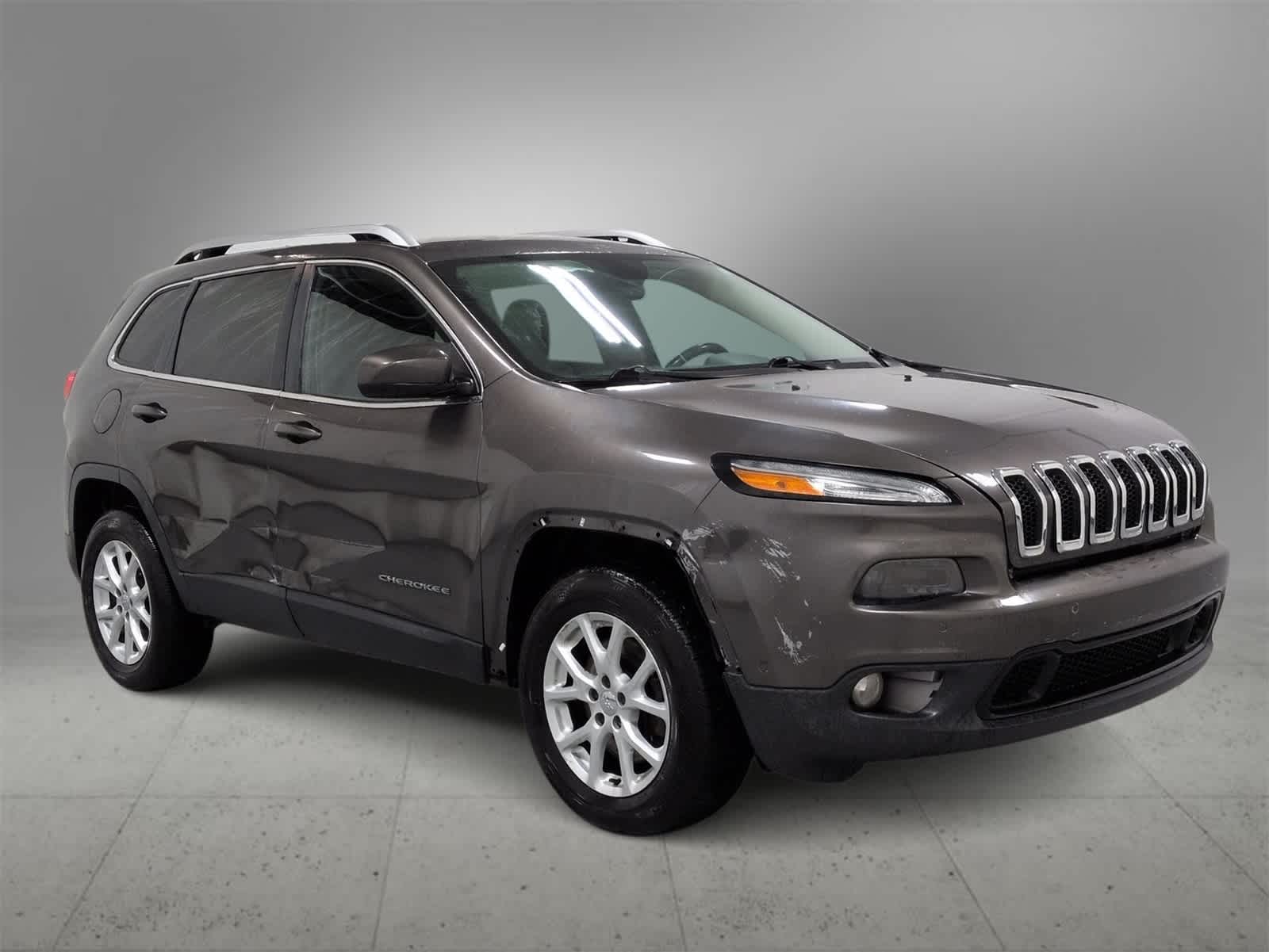 Used 2014 Jeep Cherokee Latitude with VIN 1C4PJMCS3EW138653 for sale in Farmington Hills, MI