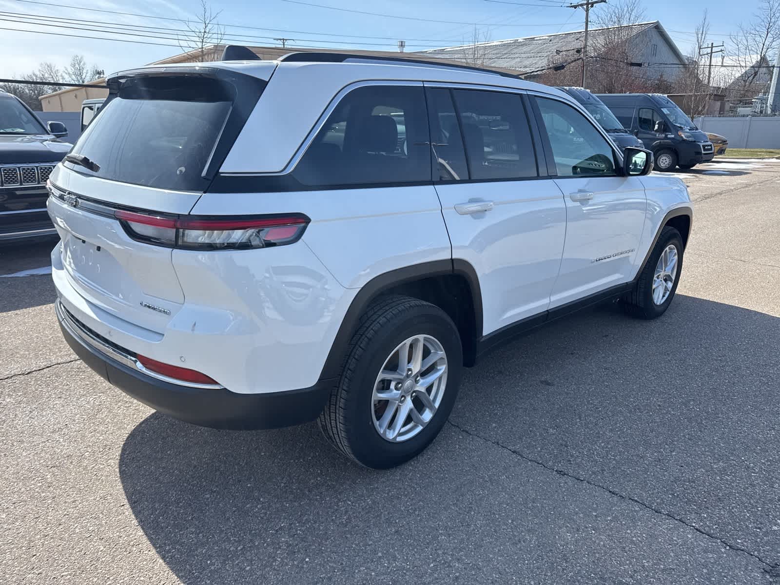 Thumbnail: 2024 Jeep Grand Cherokee - 12