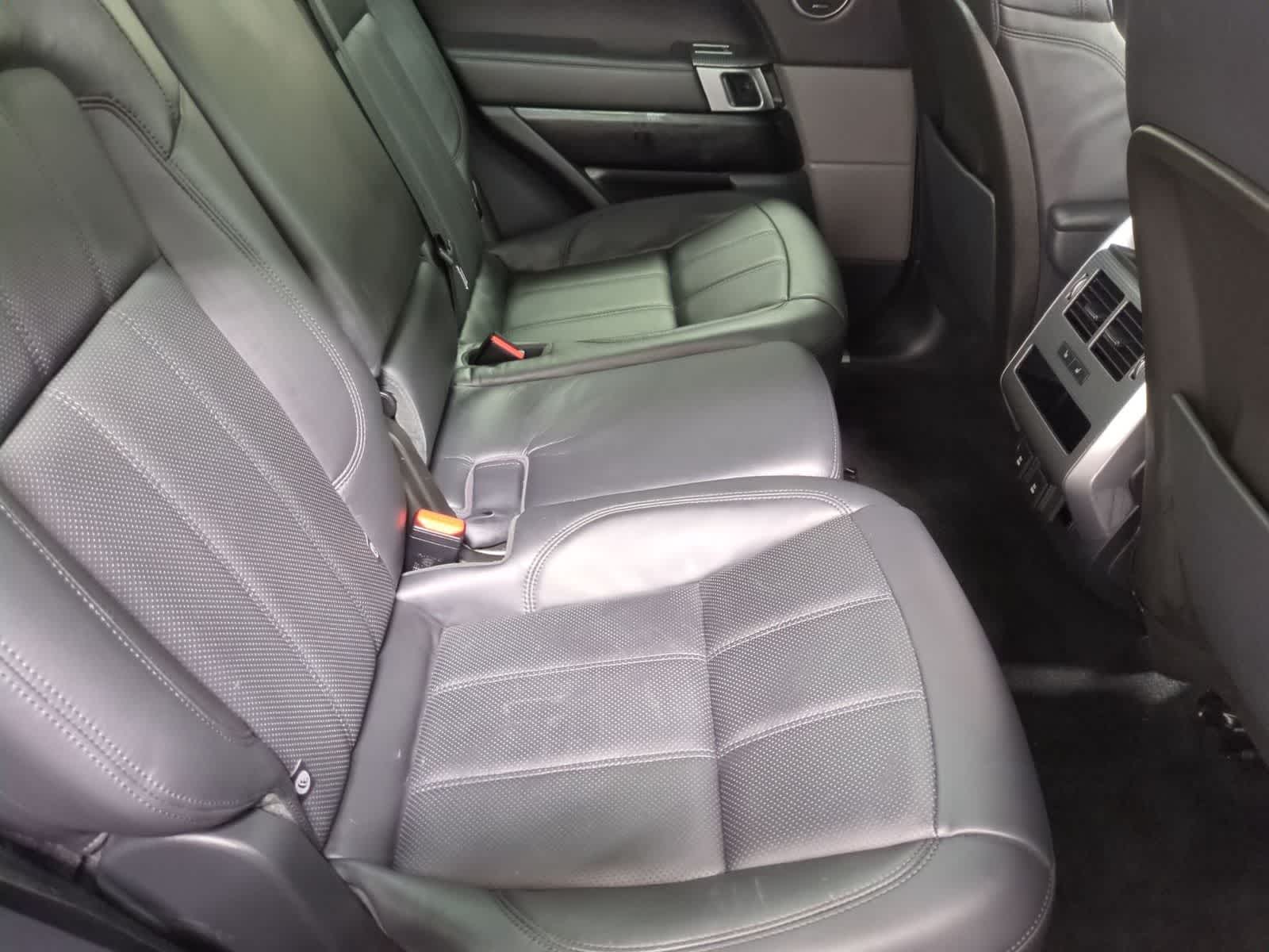 Thumbnail: 2021 Land Rover Range Rover Sport - 21