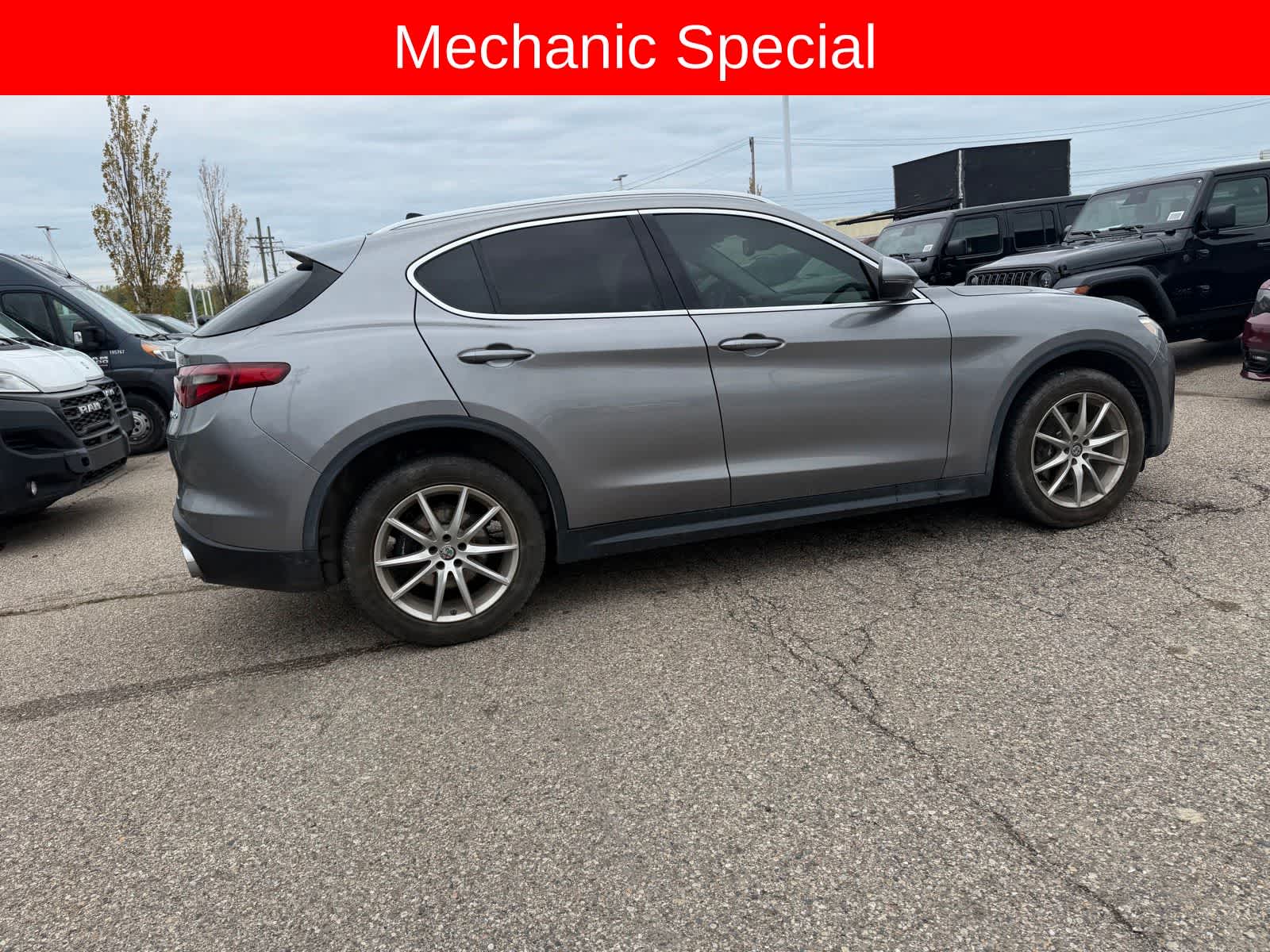 Thumbnail: 2018 Alfa Romeo Stelvio - 12