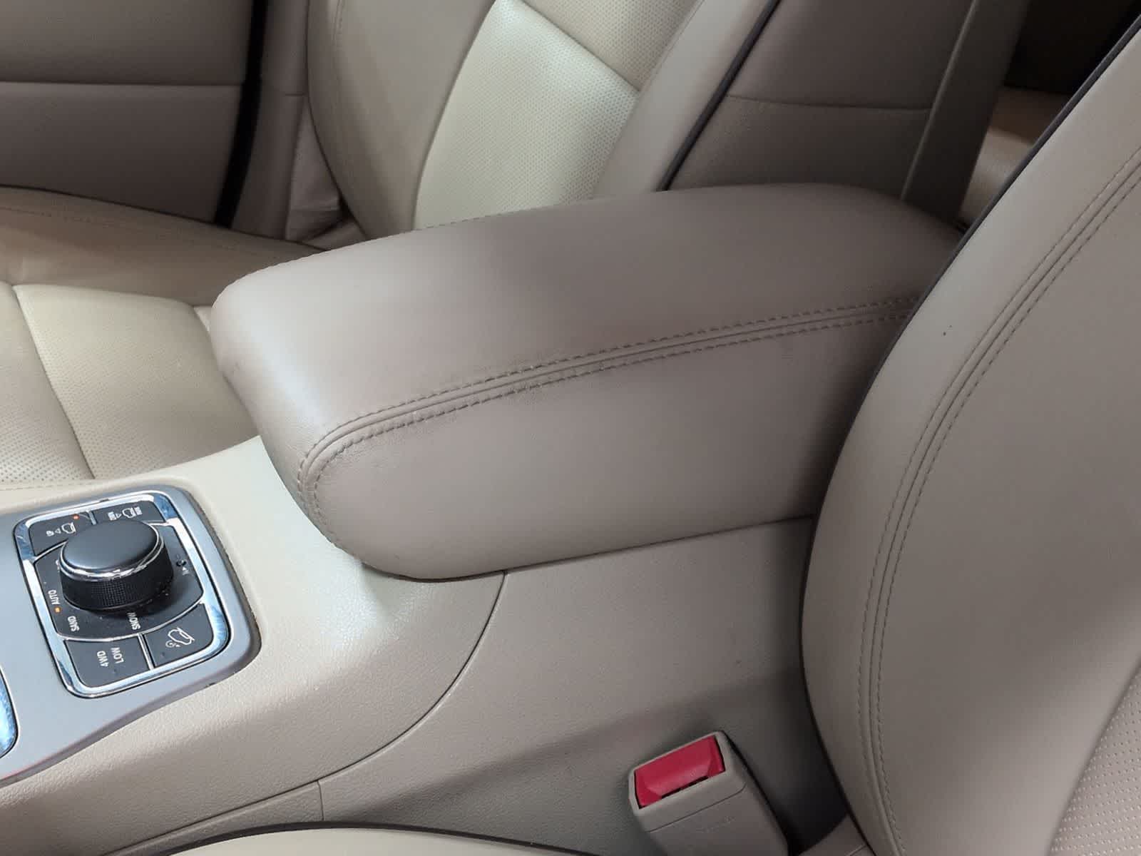 Thumbnail: 2021 Jeep Grand Cherokee - 29