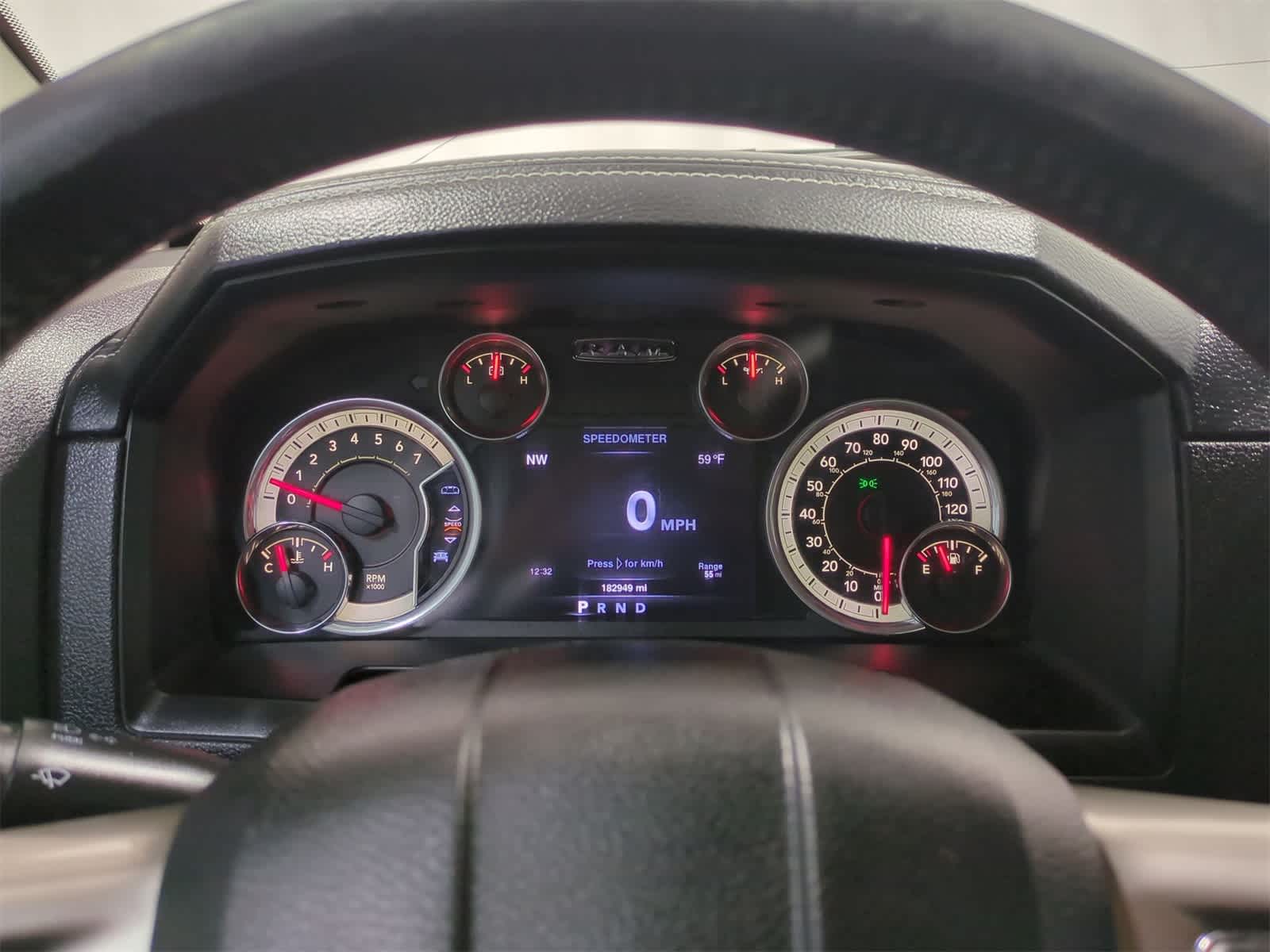 2016 RAM 1500 Laramie 33