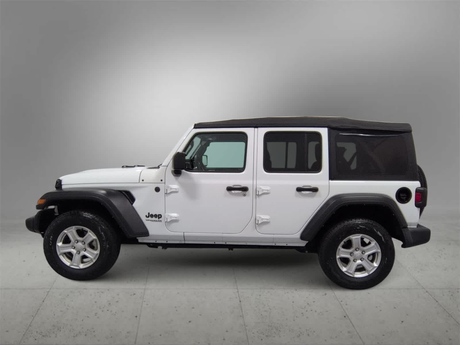 Thumbnail: 2022 Jeep Wrangler - 5