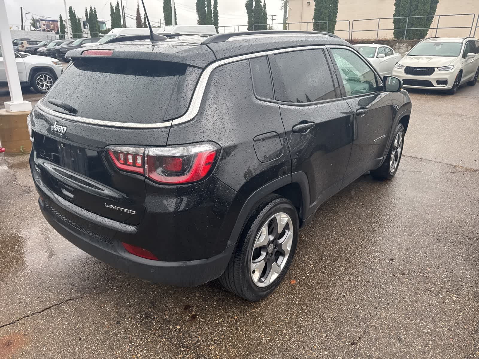 Thumbnail: 2021 Jeep Compass - 11