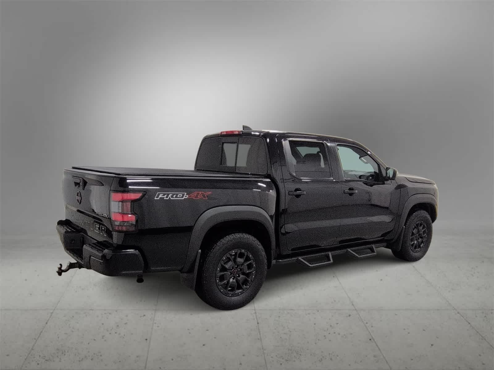 Thumbnail: 2022 Nissan Frontier - 8