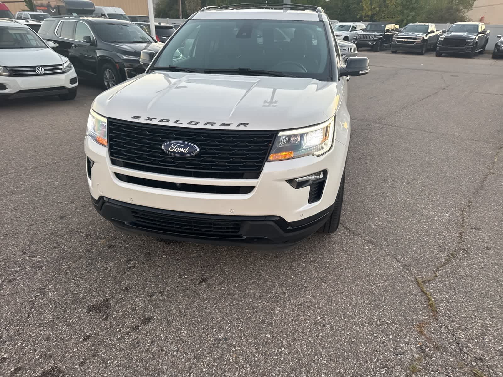 Thumbnail: 2019 Ford Explorer - 4