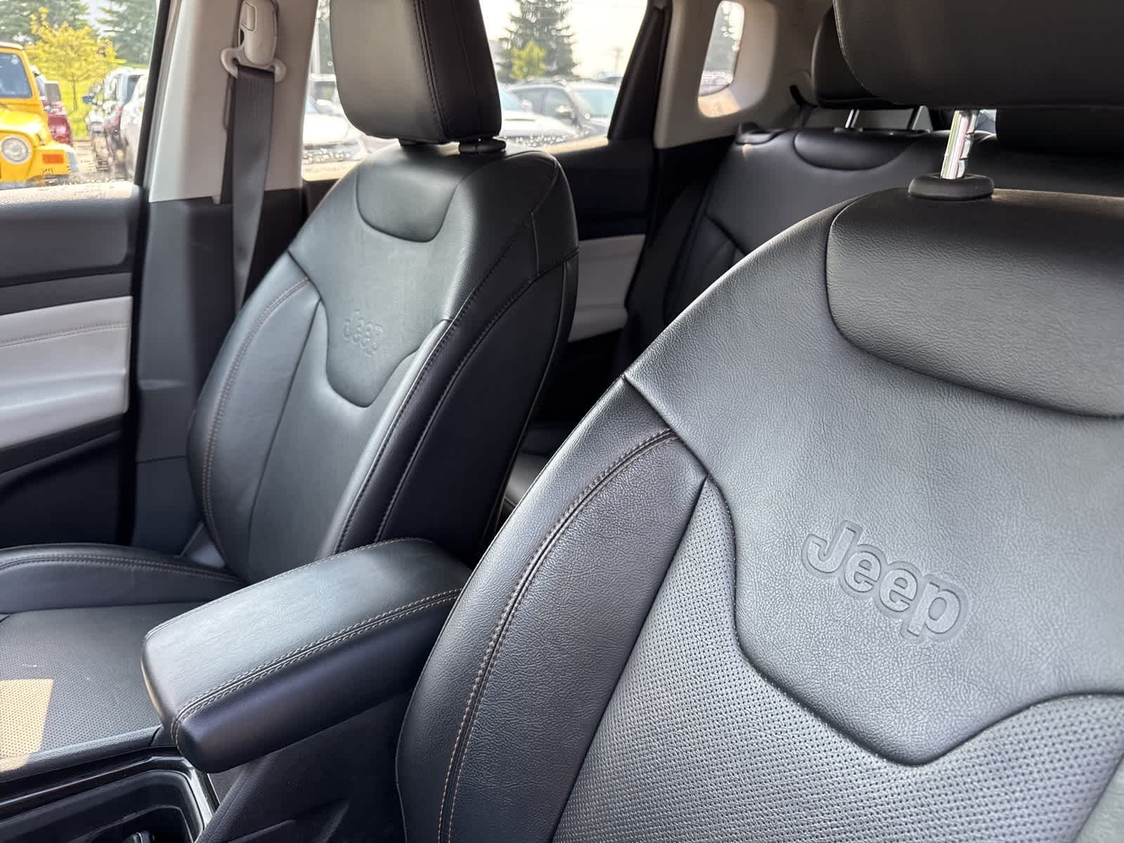 Thumbnail: 2022 Jeep Compass - 29
