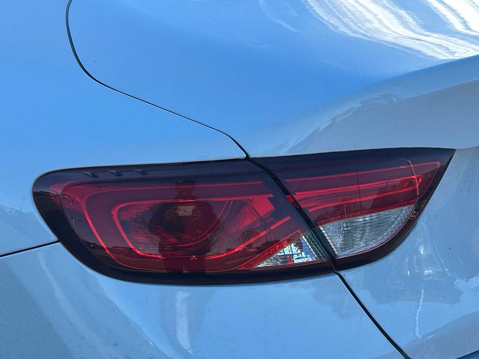 Thumbnail: 2017 Chrysler 200 - 28