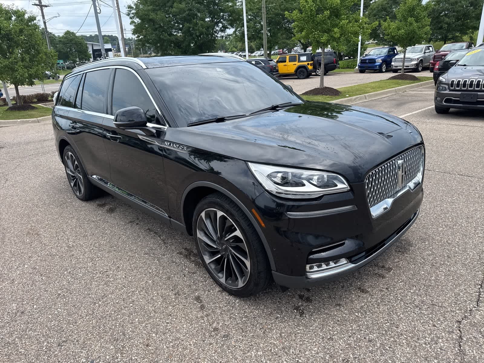 Thumbnail: 2020 Lincoln Aviator - 8