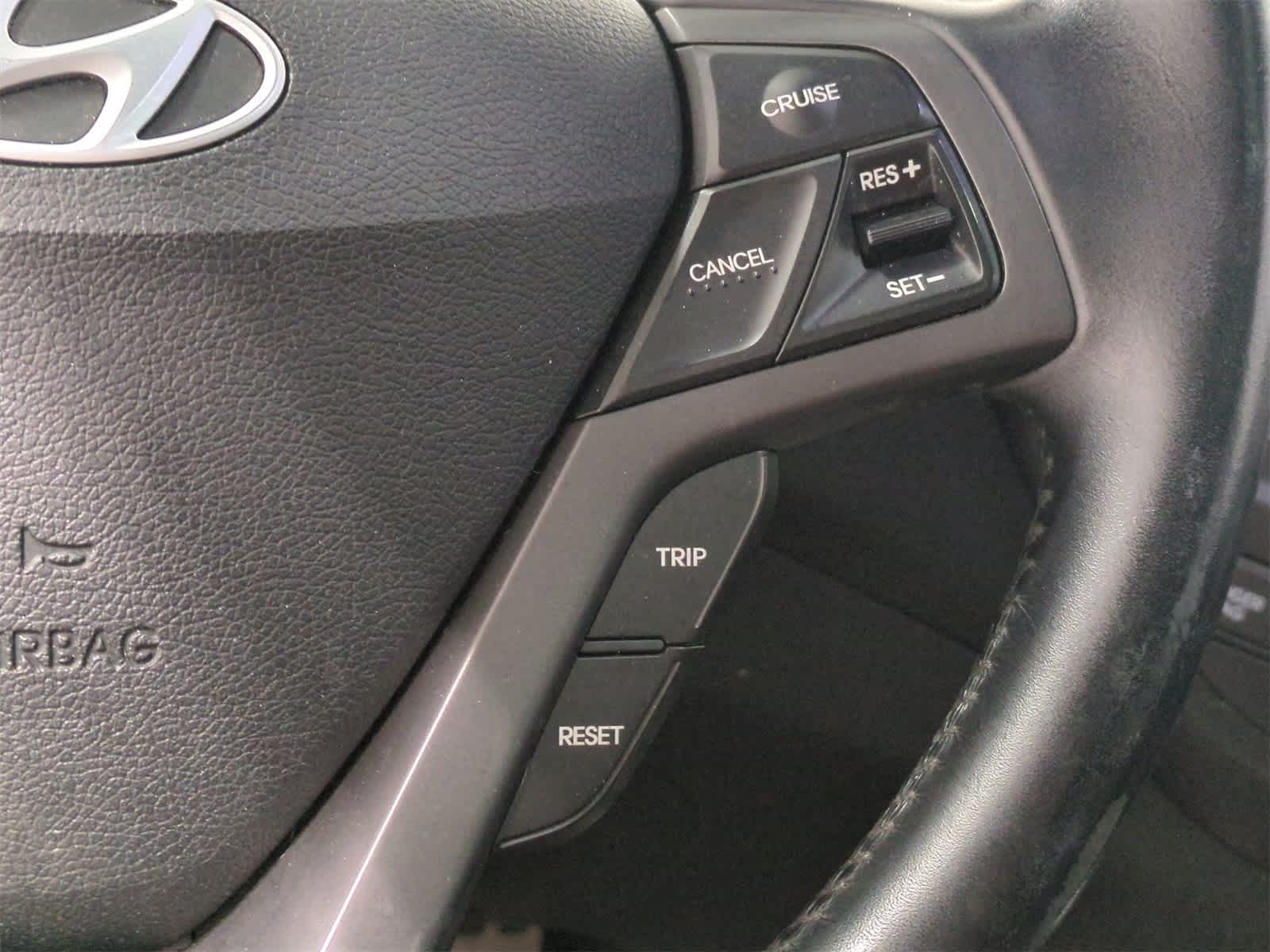 Thumbnail: 2015 Hyundai Veloster - 27
