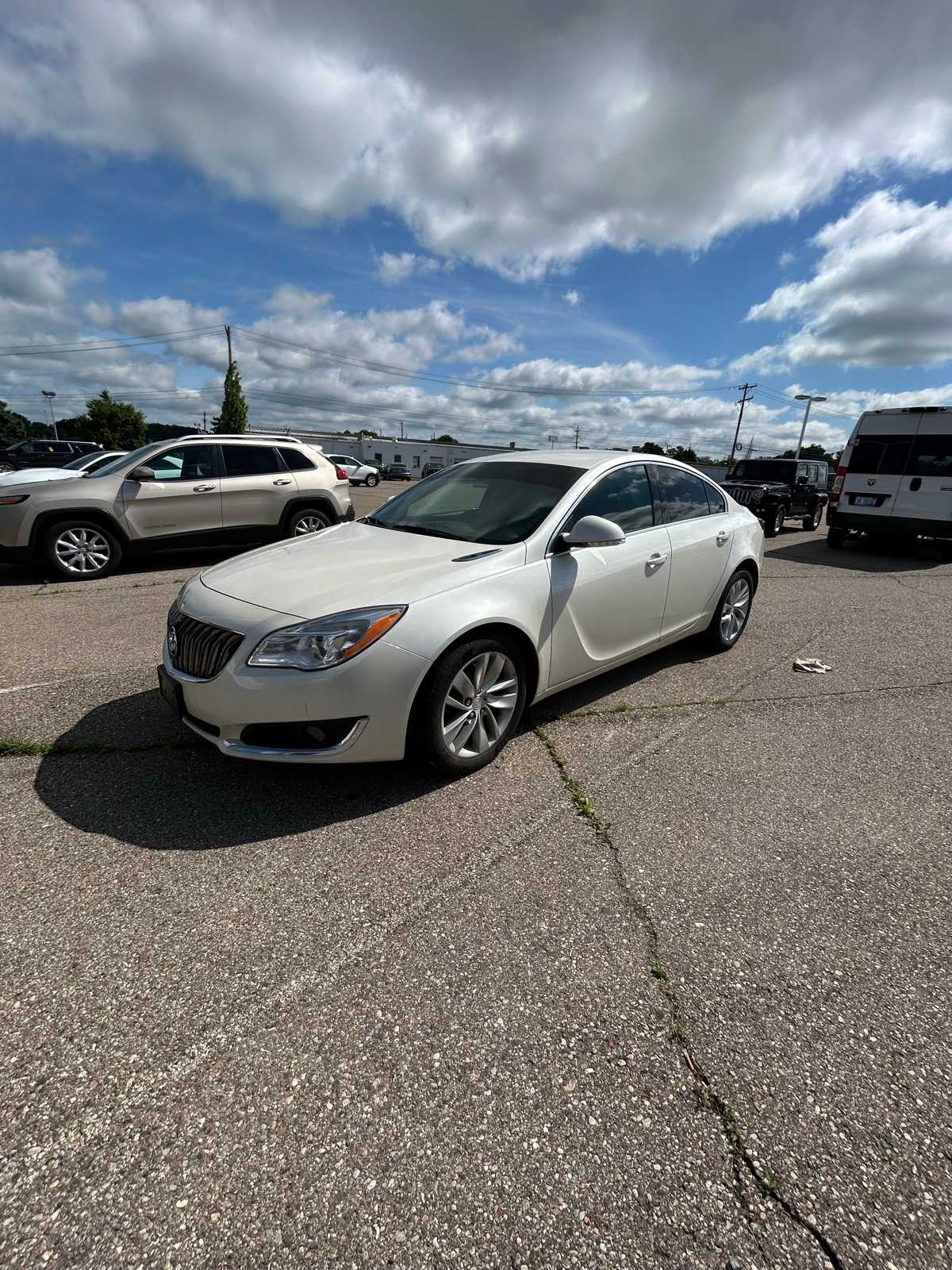 2014 Buick Regal  -
                  Farmington Hills, MI