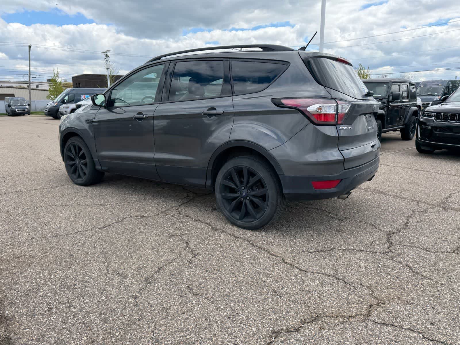 Thumbnail: 2018 Ford Escape - 24