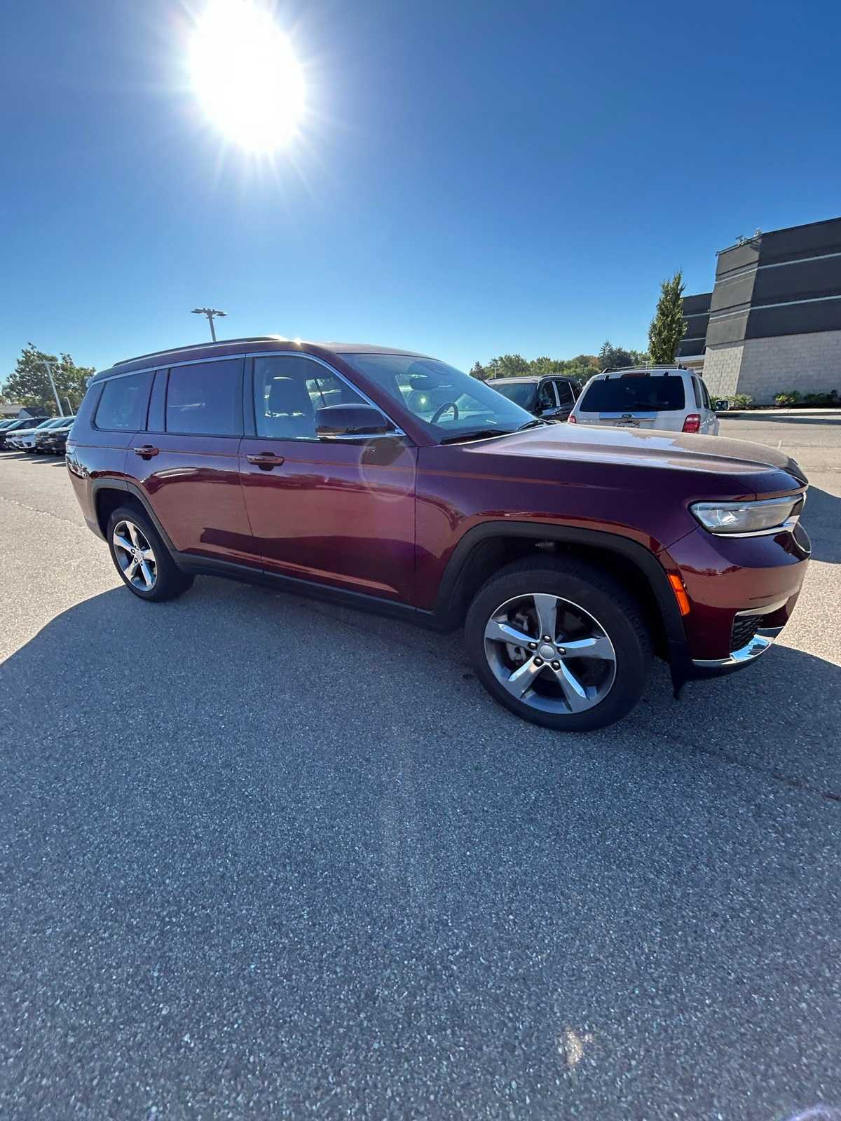 Thumbnail: 2021 Jeep Grand Cherokee L - 11