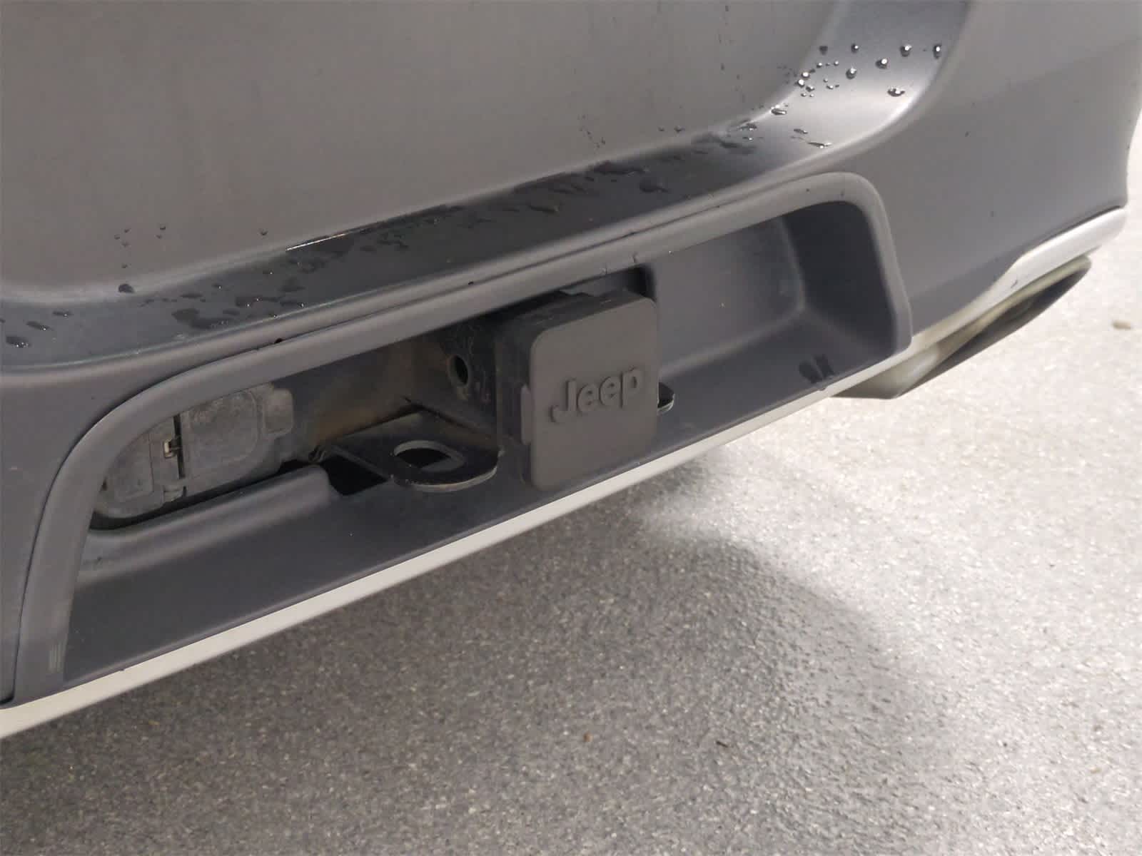 Thumbnail: 2016 Jeep Cherokee - 36