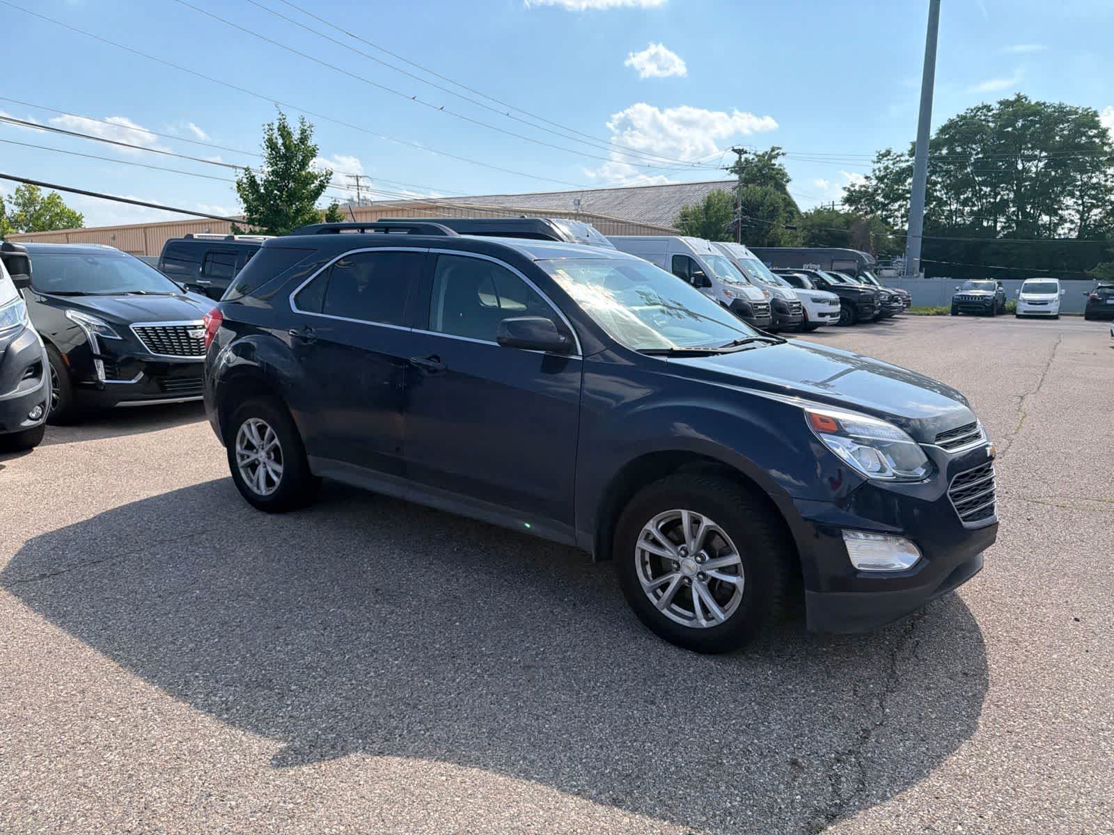 Thumbnail: 2016 Chevrolet Equinox - 10