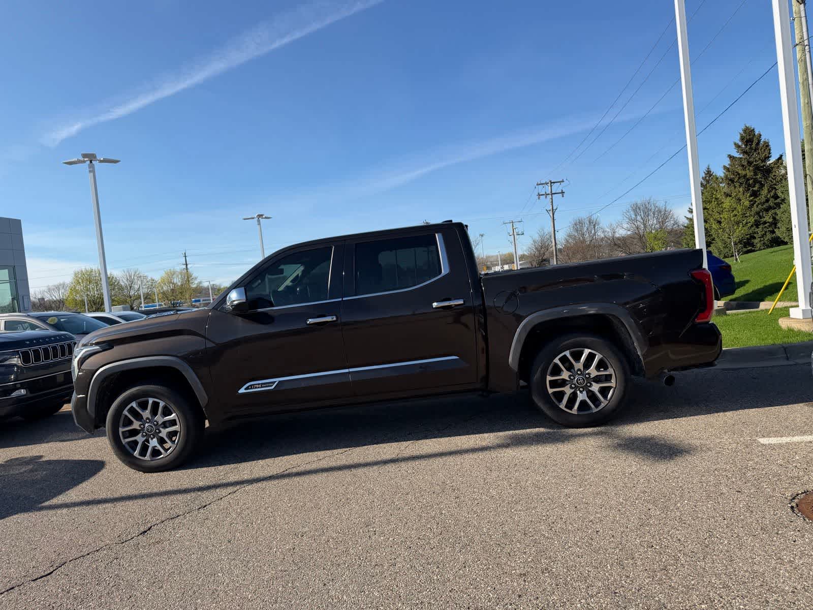 Thumbnail: 2022 Toyota Tundra - 38