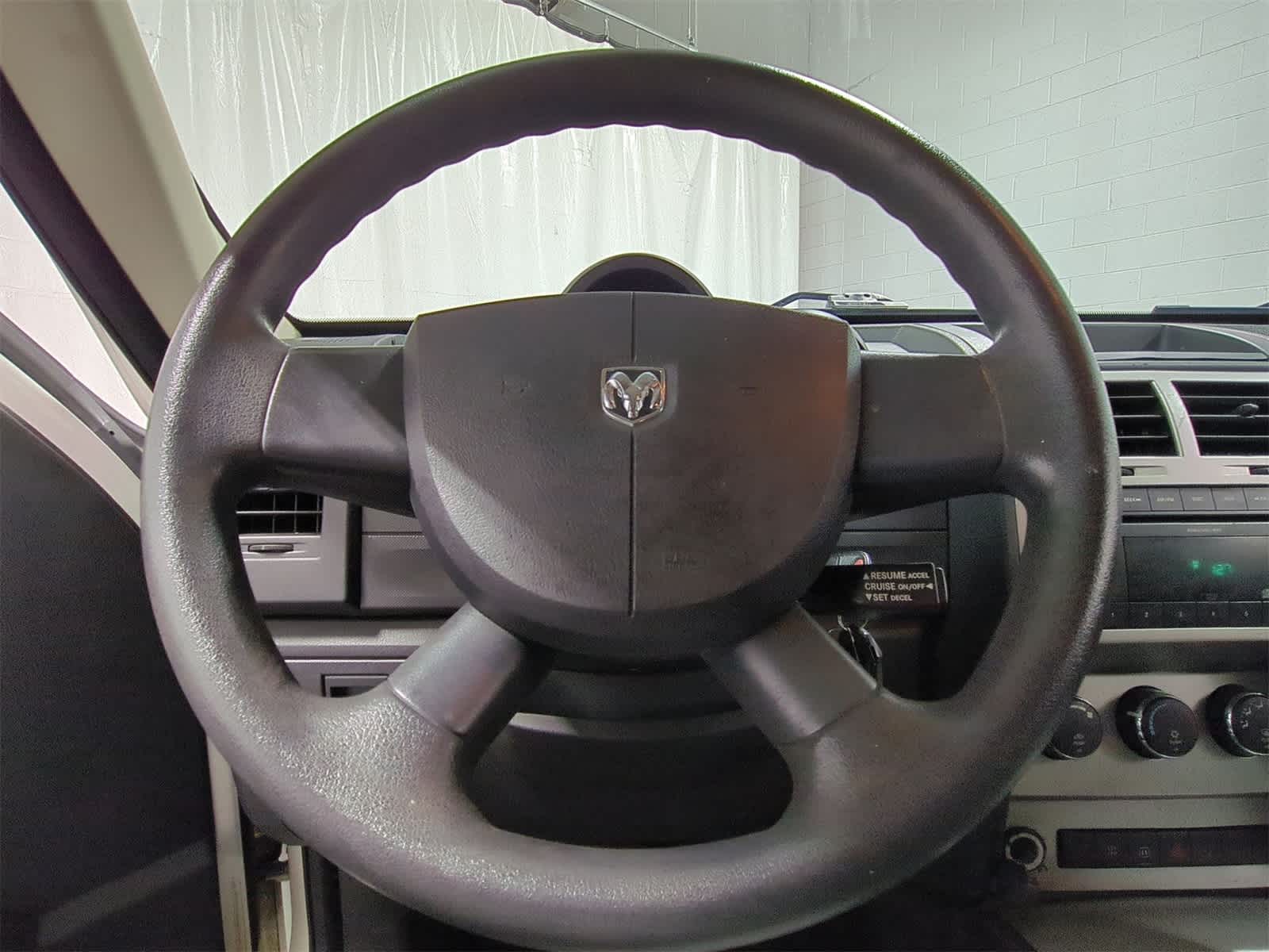 Thumbnail: 2009 Dodge Nitro - 22