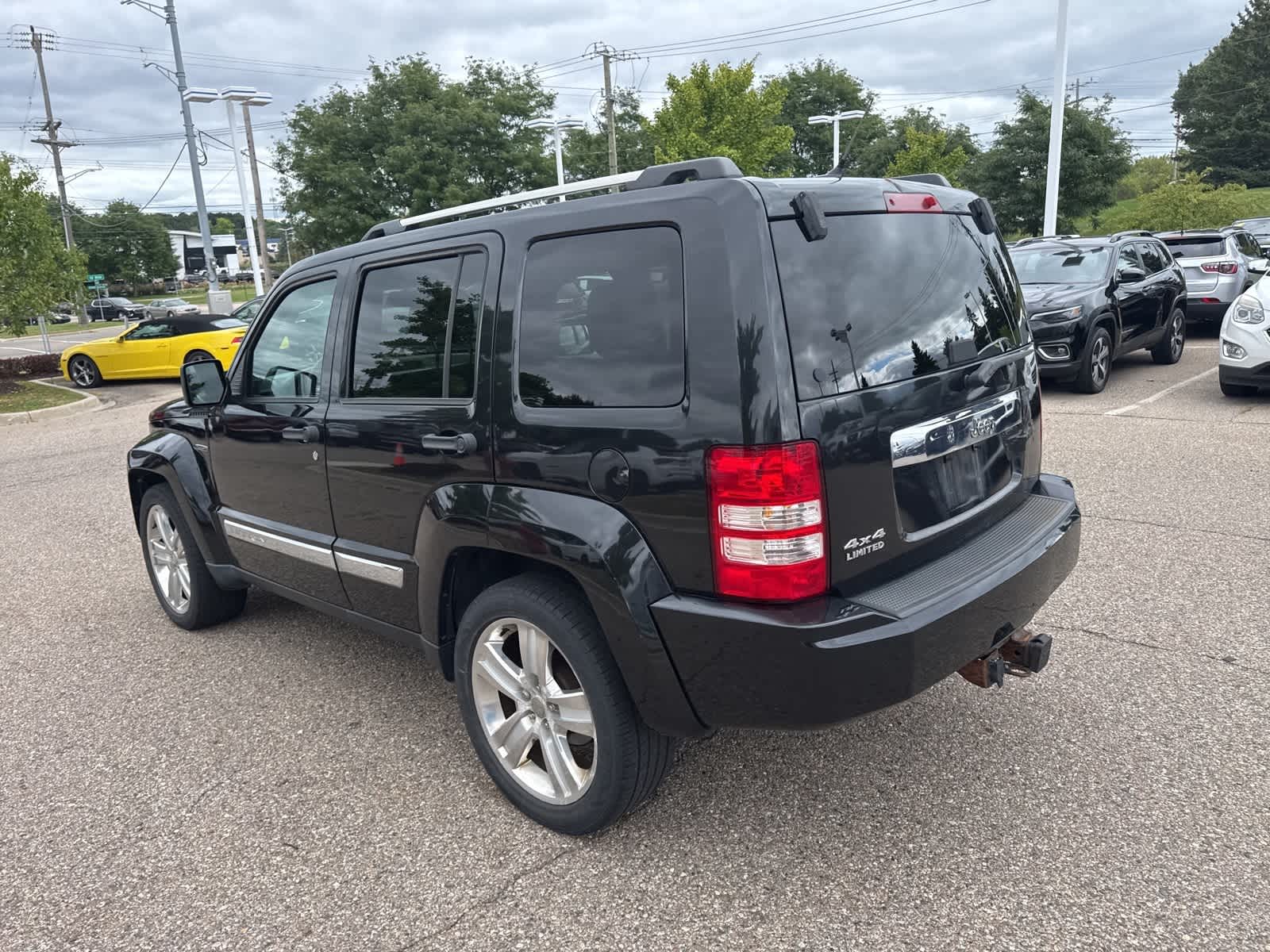 Thumbnail: 2012 Jeep Liberty - 22