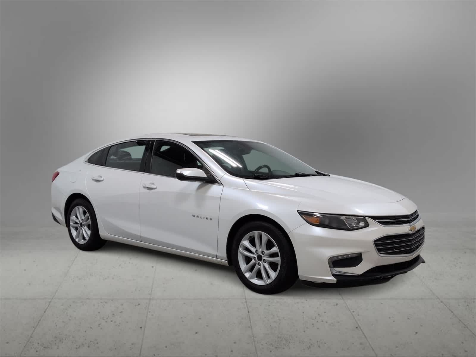 Used 2016 Chevrolet Malibu 1LT with VIN 1G1ZE5ST4GF312139 for sale in Farmington Hills, MI