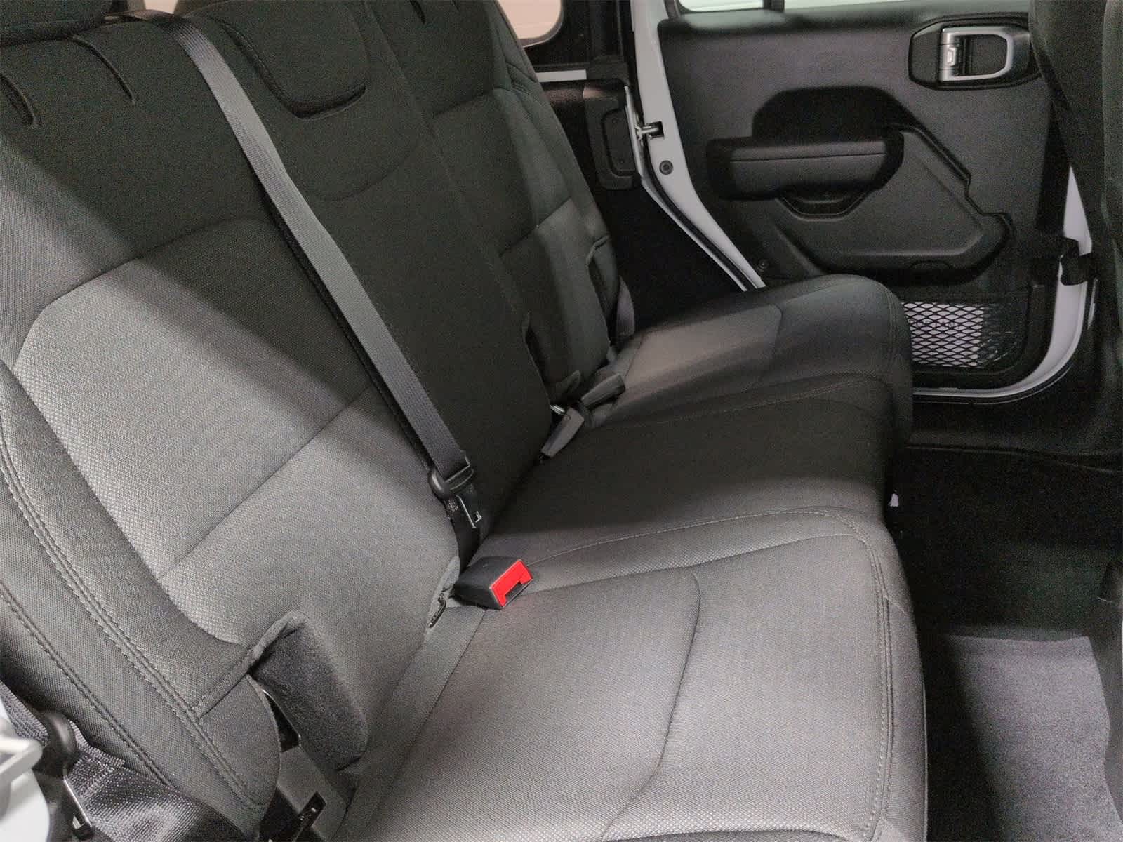 Thumbnail: 2022 Jeep Wrangler - 20