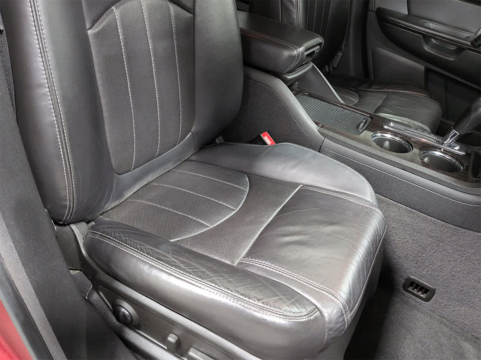 Thumbnail: 2016 Chevrolet Traverse - 21