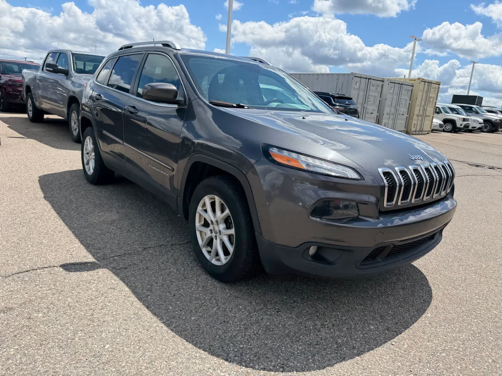 Thumbnail: 2015 Jeep Cherokee - 7