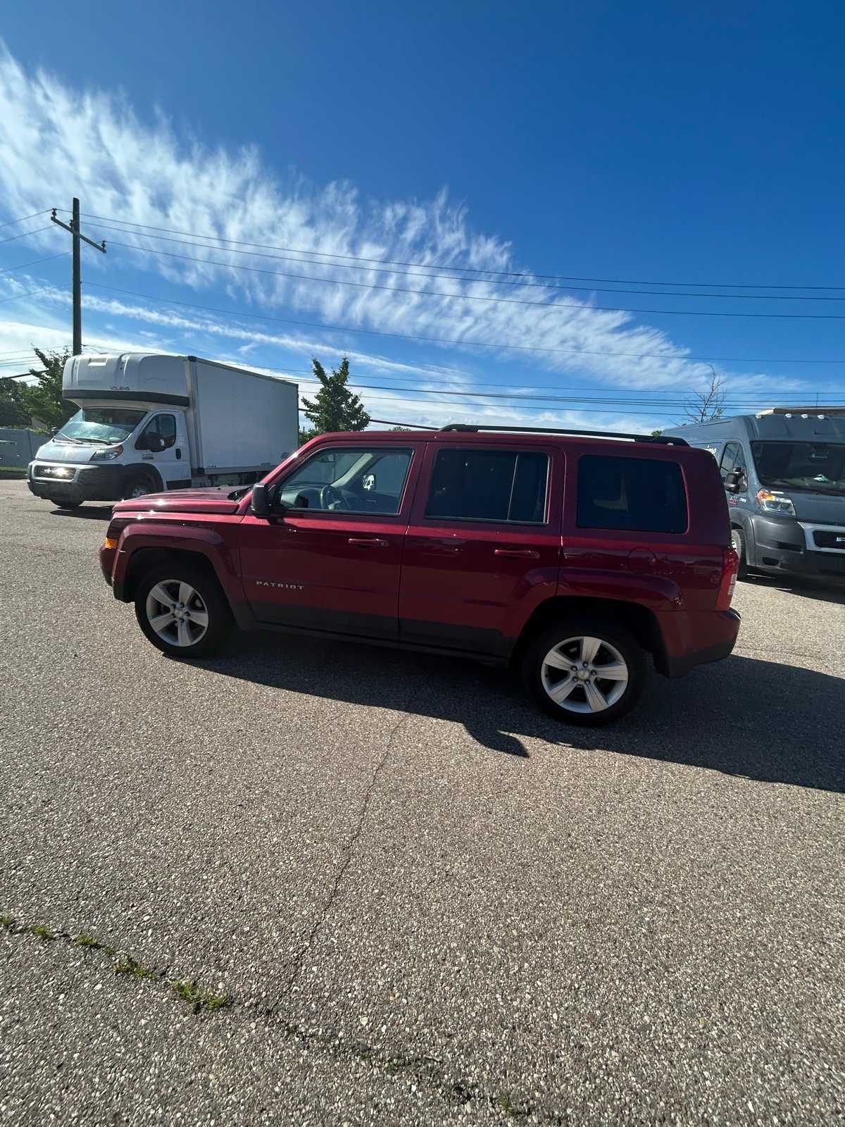 Thumbnail: 2015 Jeep Patriot - 25