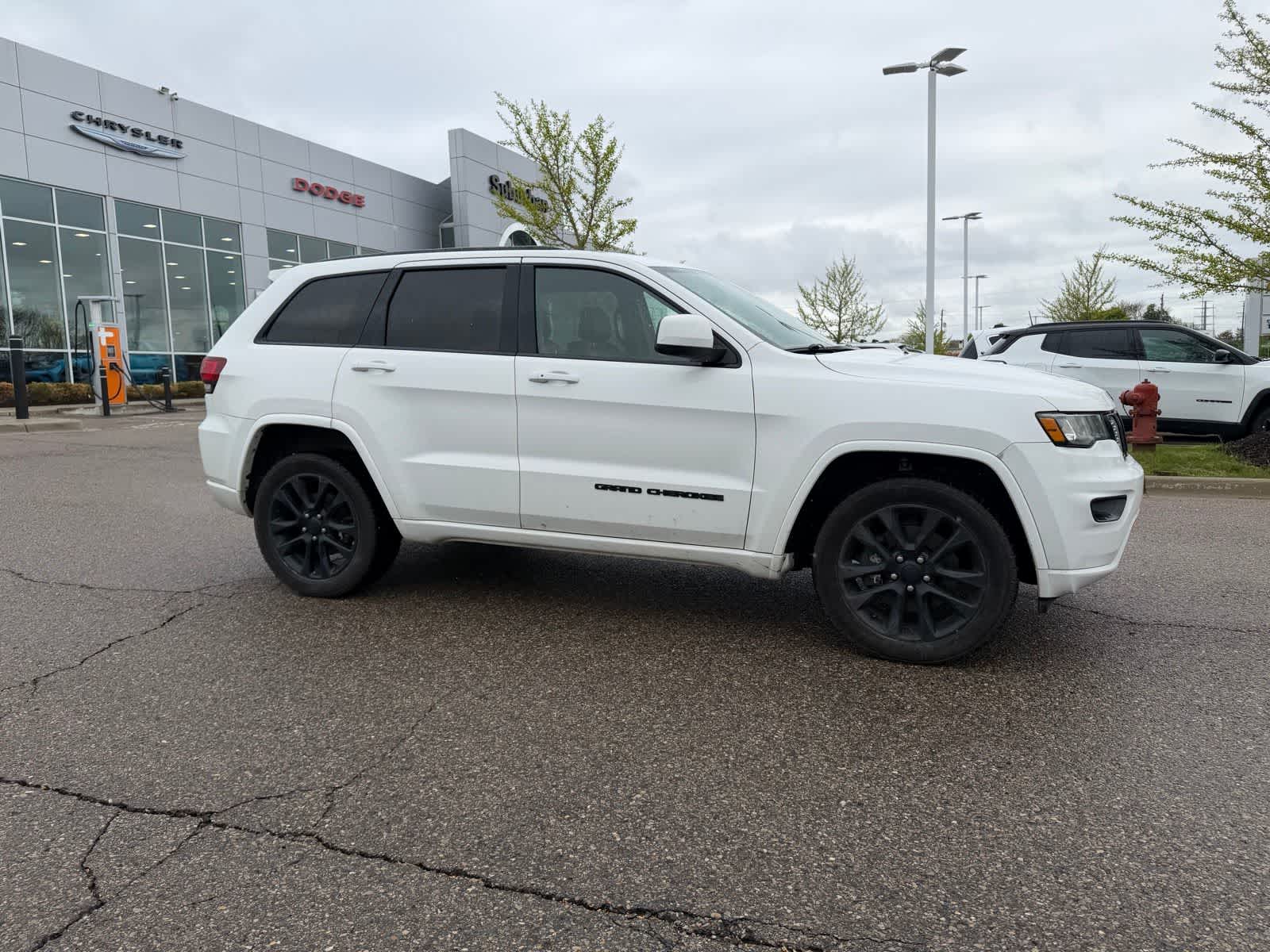 Thumbnail: 2021 Jeep Grand Cherokee - 9